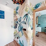 Alhambra Deco Homtels
