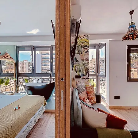 Alhambra Deco Homtels
