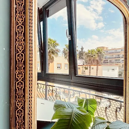Alhambra Deco Homtels Lejlighed *