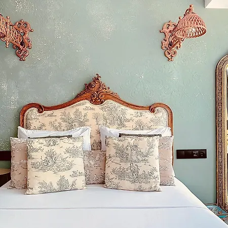 Alhambra Deco Homtels * トレモリノス